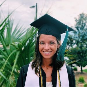 Meet your Posher, Madeline